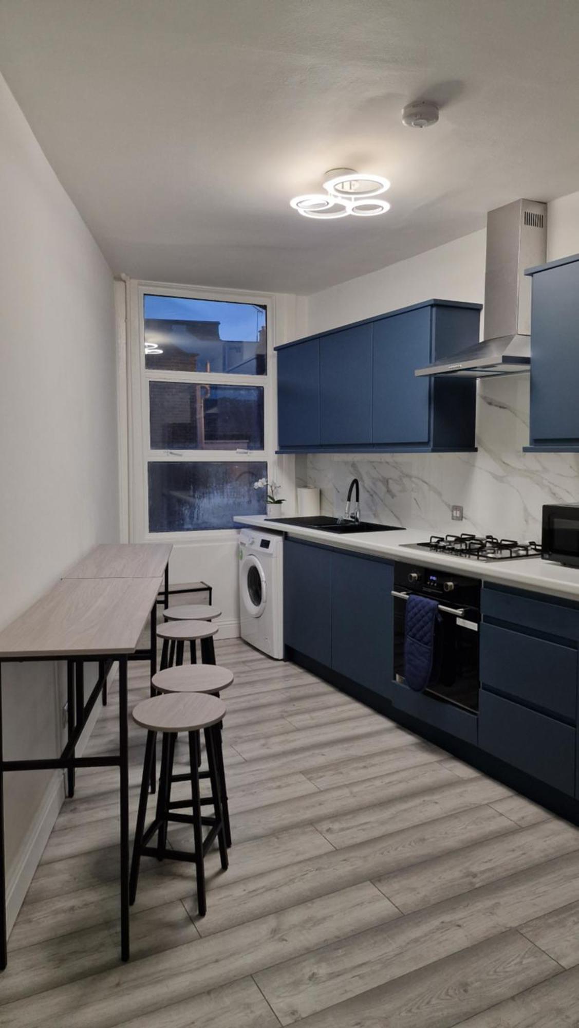 London Stratford 4 Bed Apartment Exterior photo